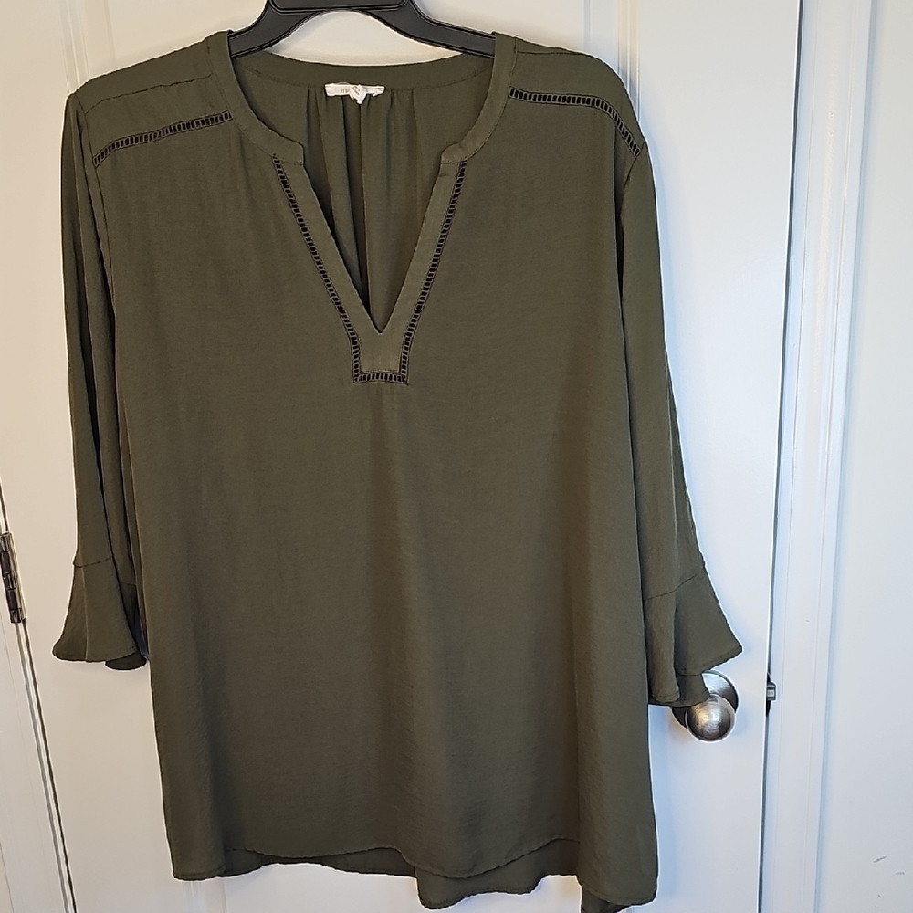 Maurices Deep Olive Shirt‎ V-neck Size 3